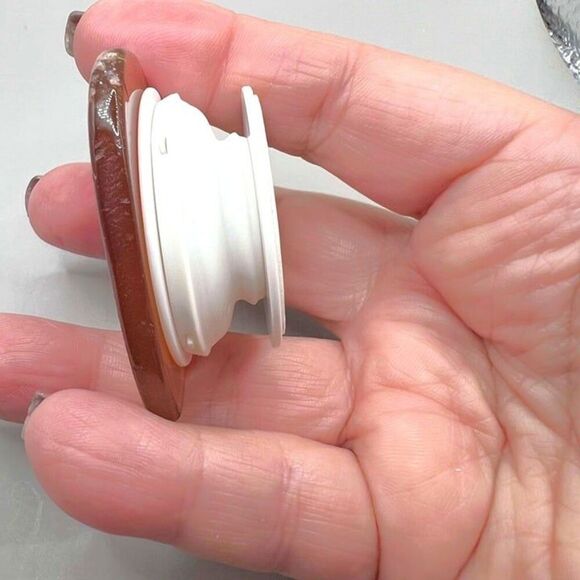 Carnelian Heart Shaped Phone Grip Collapsible Grip - Picture 4 of 4